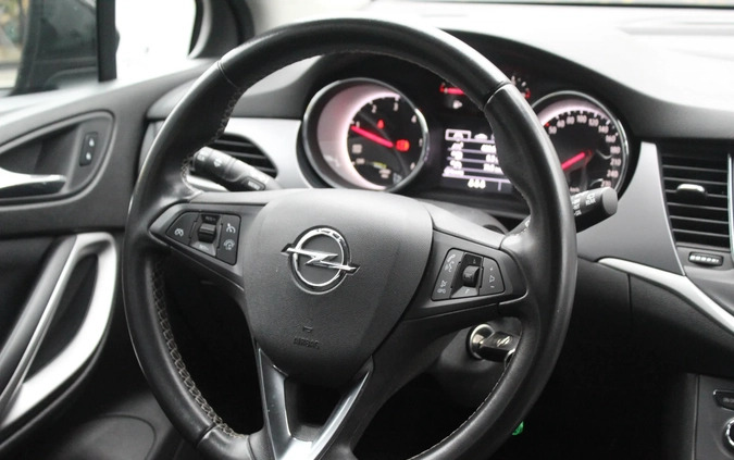 Opel Astra cena 55900 przebieg: 72038, rok produkcji 2018 z Wrocław małe 436